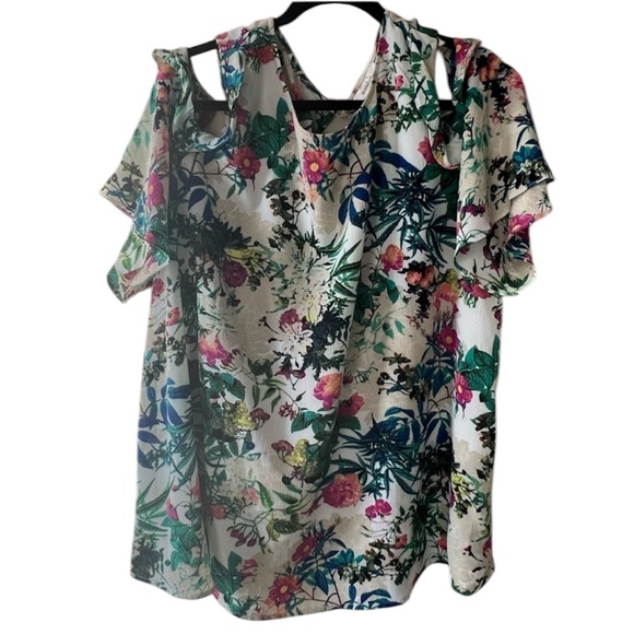 Mandee cold shoulder floral and white ruffle short sleeve blouse women’s 2XL - Picture 1 of 10